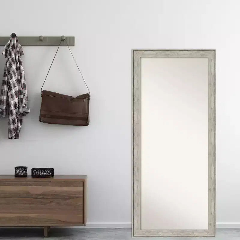 Specchio da pavimento/parete intero con finitura metallica argentata effetto craquelé – 1 persona – 73,5 cm x 165 cm