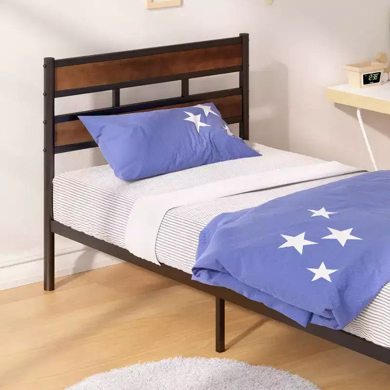Struttura letto a piattaforma in bambù marrone e metallo – King, un posto letto